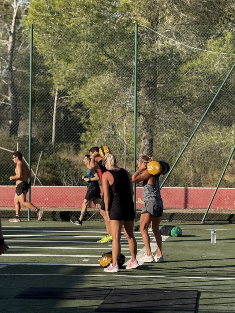 Sandbag Lunges